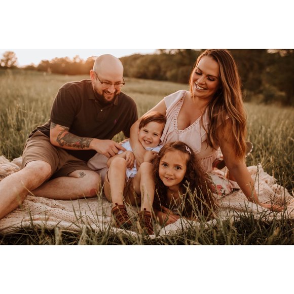 Meet your Posher, Allison - Picture 1 of 1